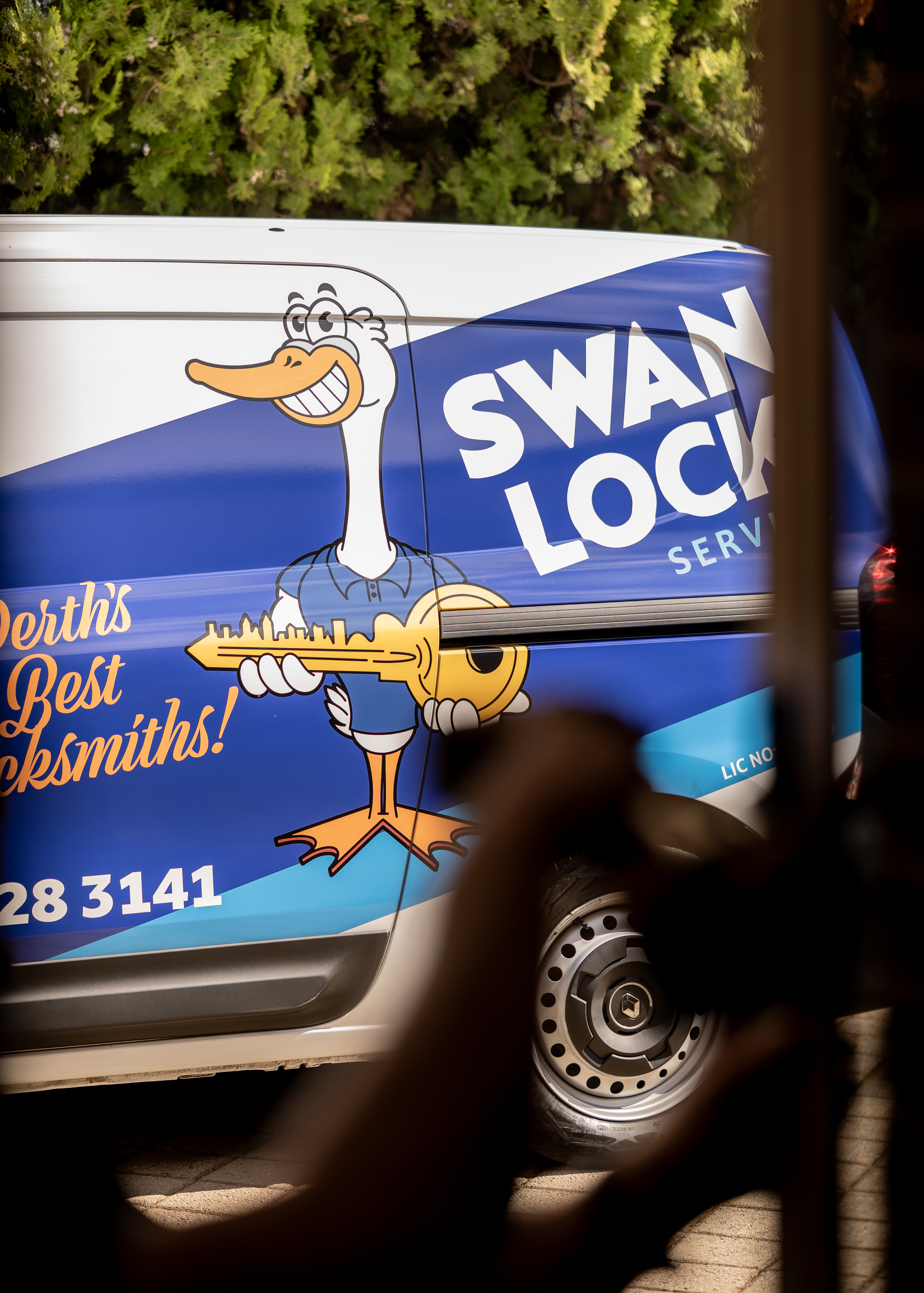 Swan.Locksmith.Ultra.Hi.Res92